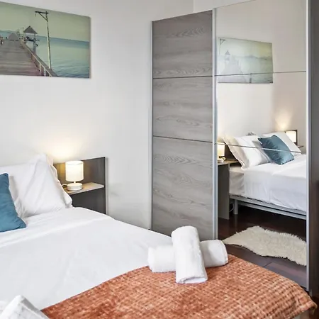 Ocean Terrace פונשל